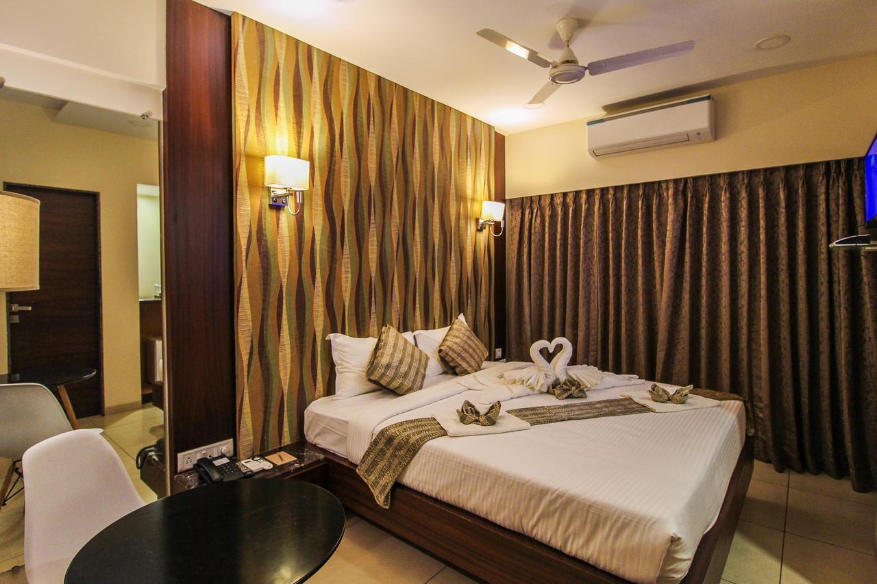 The Myriad Hotel Bhayandar Εξωτερικό φωτογραφία